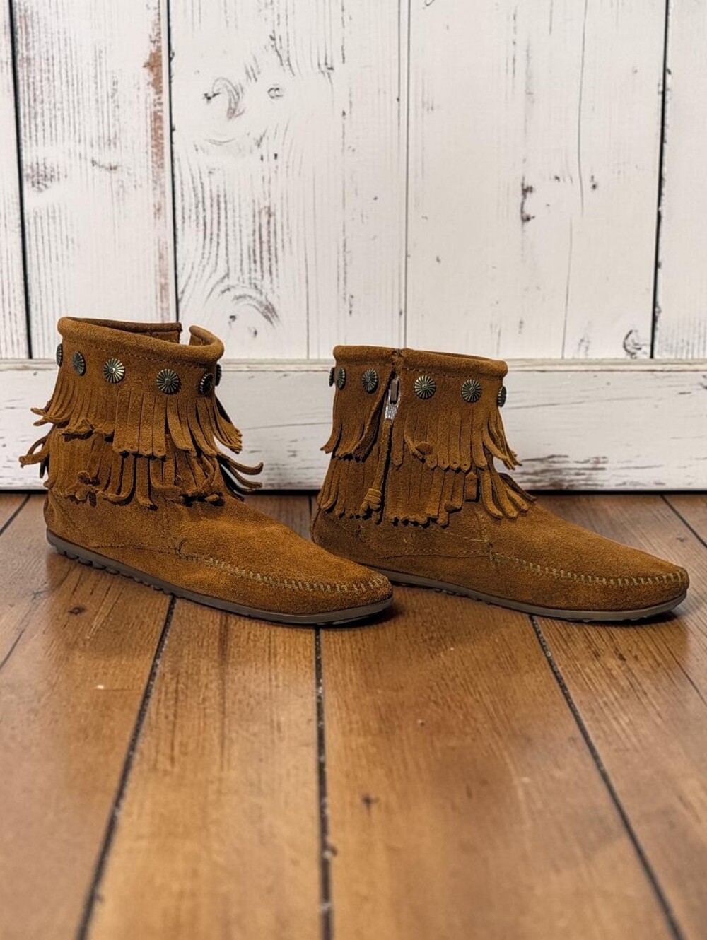 MINNETONKA | 692 Brown Suede Double Fringe Moccasin Boots 6.5